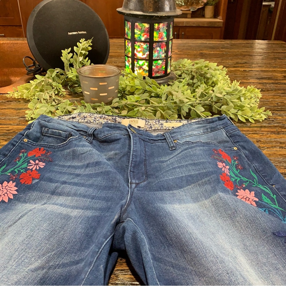 Vintage America Blue Jeans Embroidered Embroidery Floral Bestie Skinny 14 - Picture 2 of 16